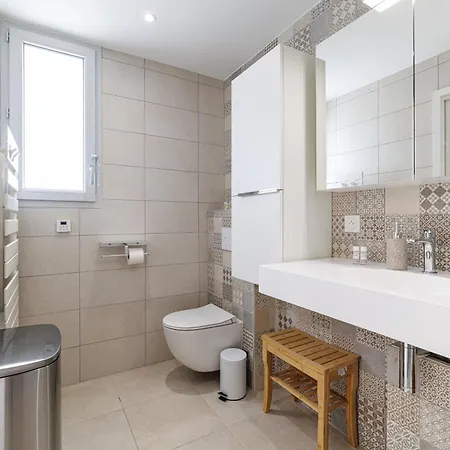 Διαμέρισμα Le Penthouse De 220m2 - Jacuzzi - 3 Parkings - Climatisation - Terrasse Μεντόν