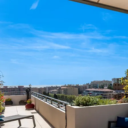 L'elysium - Exceptional 220 Sqm Penthouse - Private Terrace & Jacuzzi - Ac - 3 Parking Spaces Menton