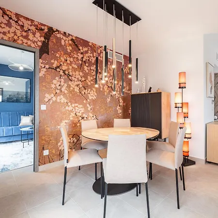 Apartment Le Penthouse De 220m2 - Jacuzzi - 3 Parkings - Climatisation - Terrasse *