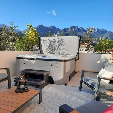 Le Penthouse De 220m2 - Jacuzzi - 3 Parkings - Climatisation - Terrasse