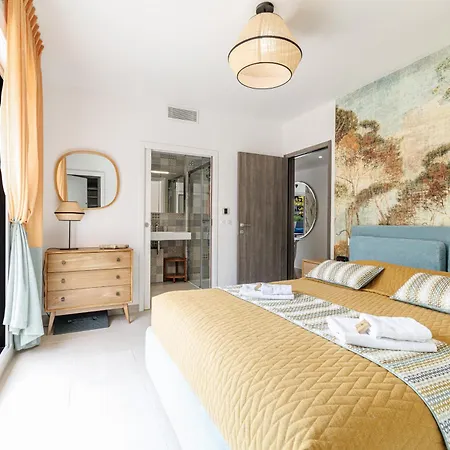 Le Penthouse De 220m2 - Jacuzzi - 3 Parkings - Climatisation - Terrasse * Menton