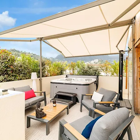 Le Penthouse De 220m2 - Jacuzzi - 3 Parkings - Climatisation - Terrasse Menton