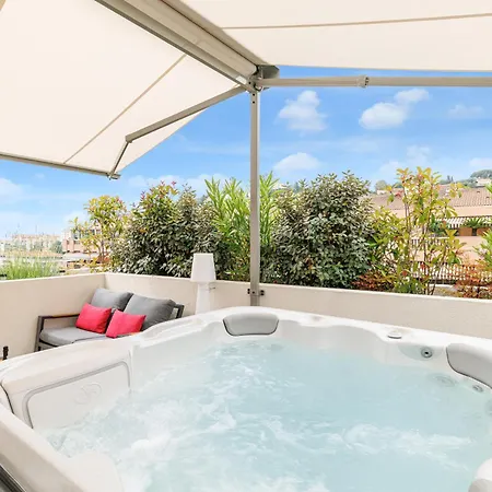 Le Penthouse De 220m2 - Jacuzzi - 3 Parkings - Climatisation - Terrasse * Menton