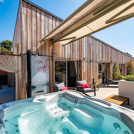 Le Coq Elysium - Exceptional 220 Sqm Penthouse - Private Terrace & Jacuzzi - Ac - 3 Parking Spaces
