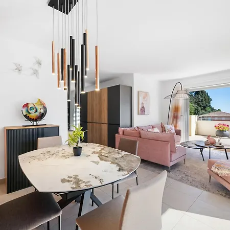 アパート Le Coq Elysium - Exceptional 220 Sqm Penthouse - Private Terrace & Jacuzzi - Ac - 3 Parking Spaces マントン