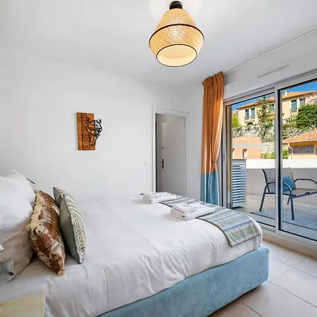 Le Coq Elysium - Exceptional 220 Sqm Penthouse - Private Terrace & Jacuzzi - Ac - 3 Parking Spaces アパート