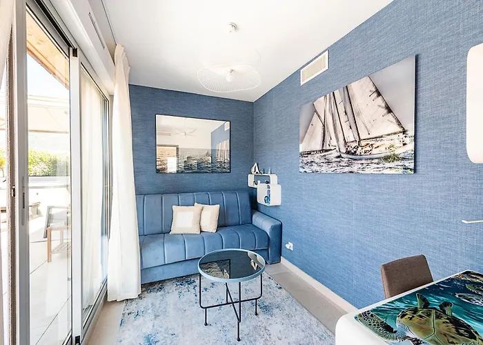 Le Coq Elysium - Exceptional 220 Sqm Penthouse - Private Terrace & Jacuzzi - Ac - 3 Parking Spaces Апартаменты *