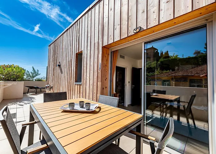 Le Coq Elysium - Exceptional 220 Sqm Penthouse - Private Terrace & Jacuzzi - Ac - 3 Parking Spaces Апартаменты
