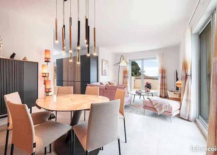 Apartmán Le Coq Elysium - Exceptional 220 Sqm Penthouse - Private Terrace & Jacuzzi - Ac - 3 Parking Spaces