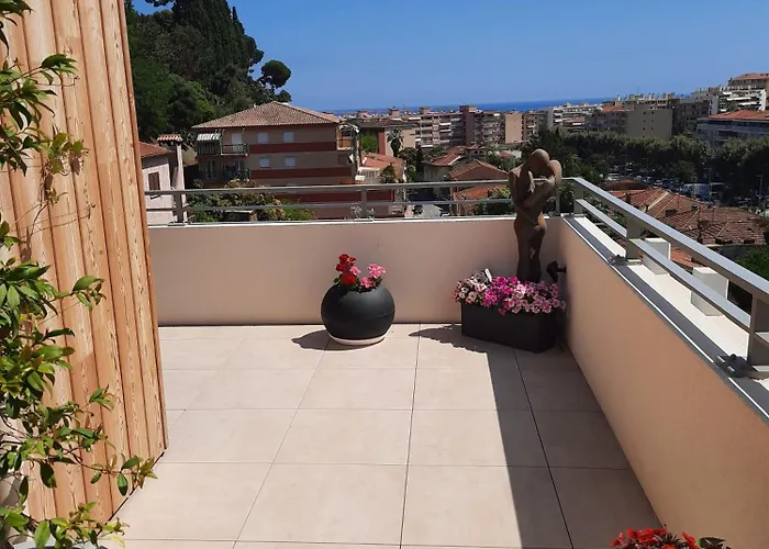Lejlighed Le Coq Elysium - Exceptional 220 Sqm Penthouse - Private Terrace & Jacuzzi - Ac - 3 Parking Spaces Menton